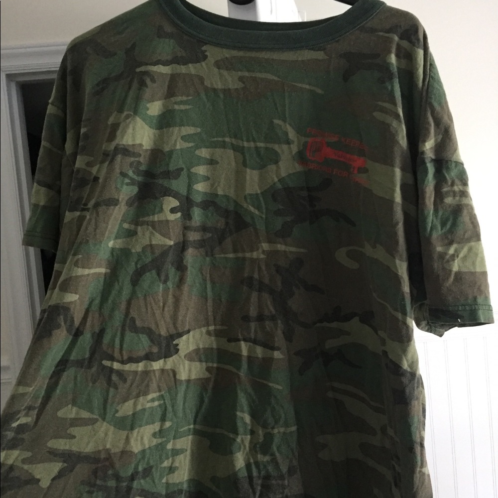 Shirt - Picture 2 of 3